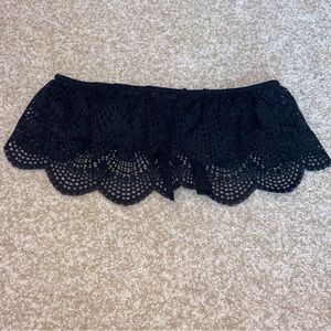 NWOT Victoria’s Secret Lace Scalloped Hem Garter Belt